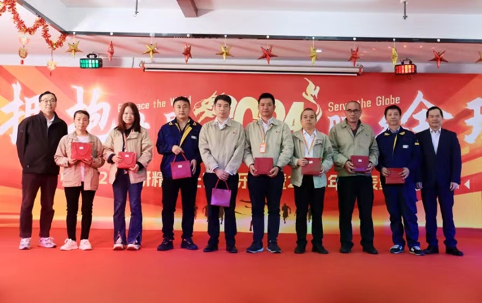 Lo spettacolo del Festival delle Lanterne GZHUAYAN del 2024 e la cerimonia di encomio annuale del 2023 sono stati completati